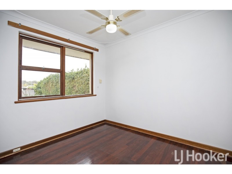 15 Leigh Street, Dudley Park WA 6210