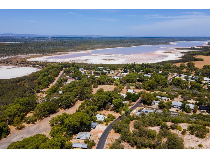 14 Lakeside Terrace, Preston Beach WA 6215