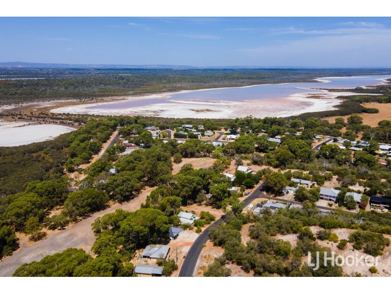 14 Lakeside Terrace, Preston Beach WA 6215