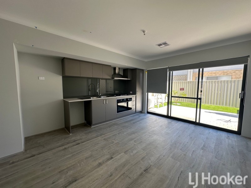 6 Boat Way, Golden Bay WA 6174