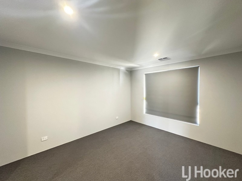 6 Boat Way, Golden Bay WA 6174