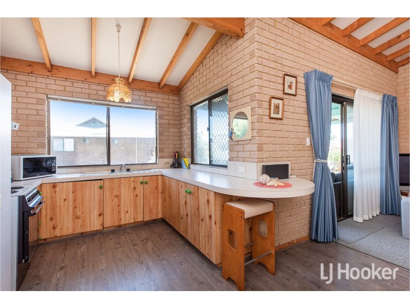 2/8 Eone Street, Falcon WA 6210