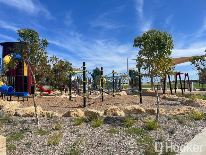 41 Coronardo Way, Madora Bay WA 6210