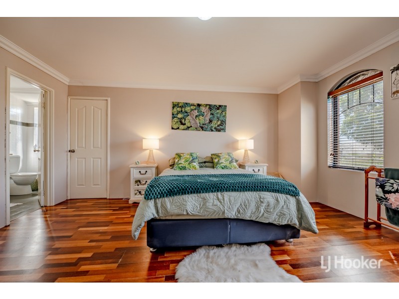 12 Brazier Way, Lakelands WA 6180