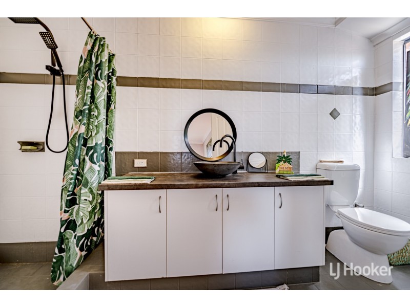 12 Brazier Way, Lakelands WA 6180