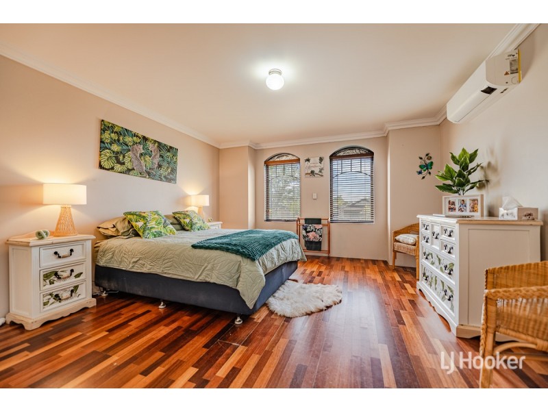 12 Brazier Way, Lakelands WA 6180