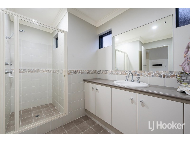 1/34 Village Mews, Wannanup WA 6210