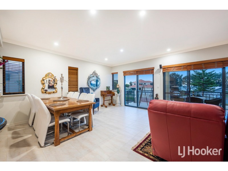 1/34 Village Mews, Wannanup WA 6210