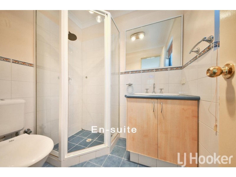 8 Freeling Road, Port Kennedy WA 6172