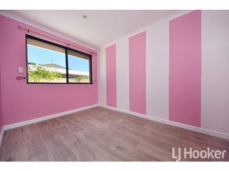 8 Freeling Road, Port Kennedy WA 6172