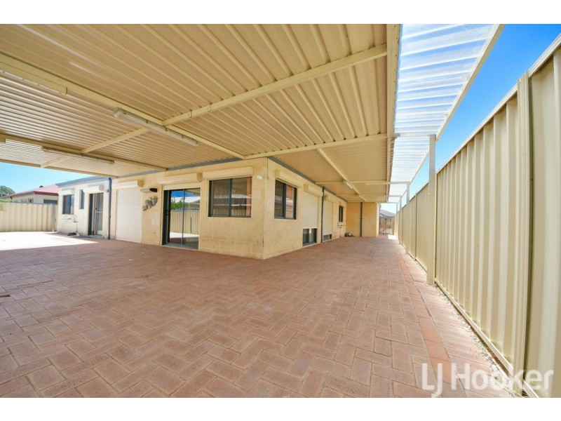 8 Freeling Road, Port Kennedy WA 6172