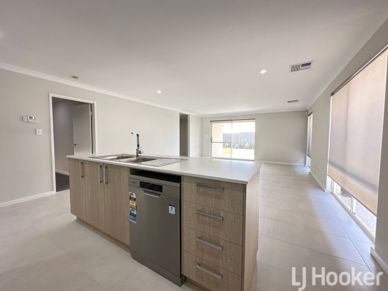 57 Sarasota Loop, Madora Bay WA 6210