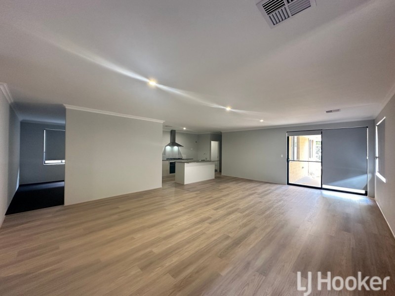 11 Sarasota Loop, Madora Bay WA 6210