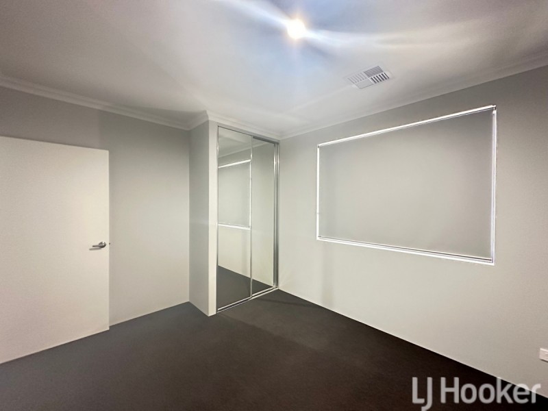 11 Sarasota Loop, Madora Bay WA 6210