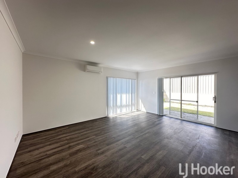 24A Daffodil Way, Karnup WA 6176