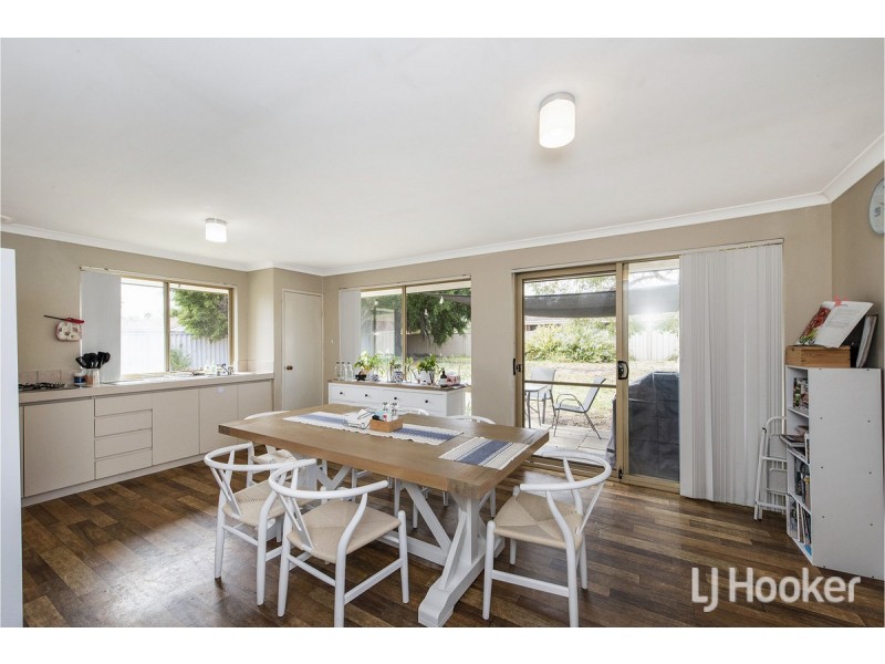 2 Penrith Street, Dudley Park WA 6210