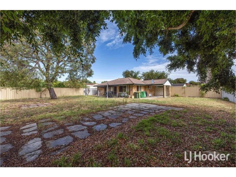 2 Penrith Street, Dudley Park WA 6210