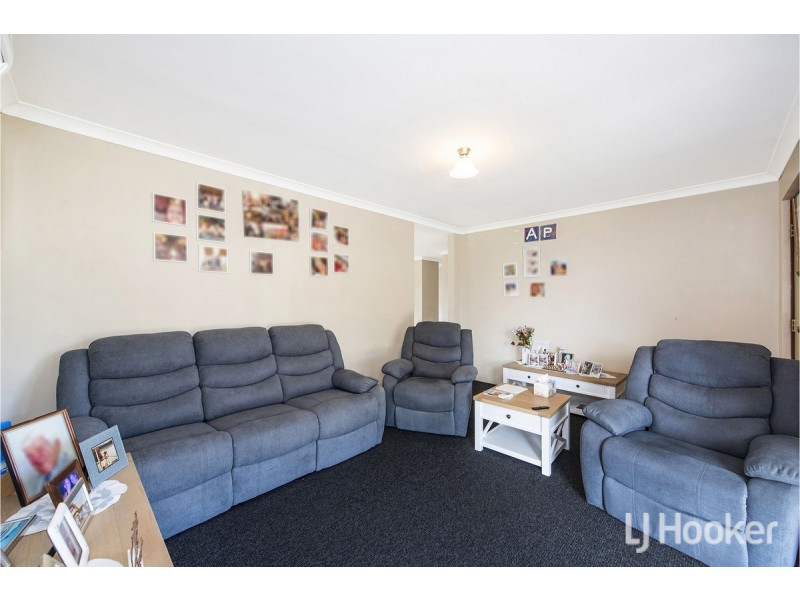 2 Penrith Street, Dudley Park WA 6210