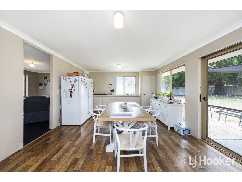 2 Penrith Street, Dudley Park WA 6210