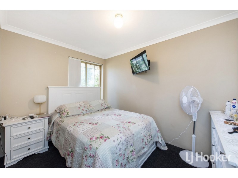 2 Penrith Street, Dudley Park WA 6210