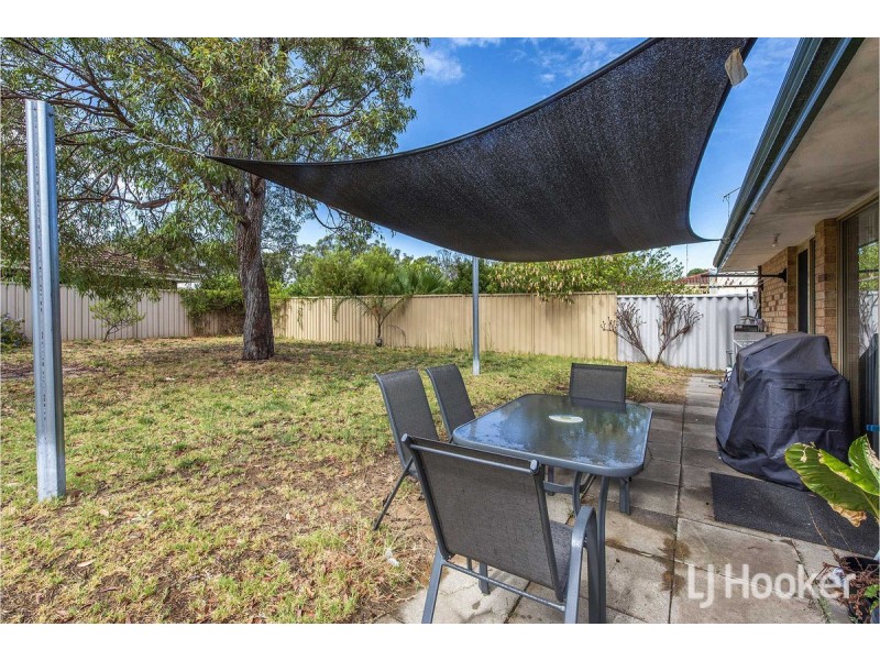 2 Penrith Street, Dudley Park WA 6210