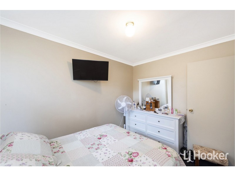 2 Penrith Street, Dudley Park WA 6210