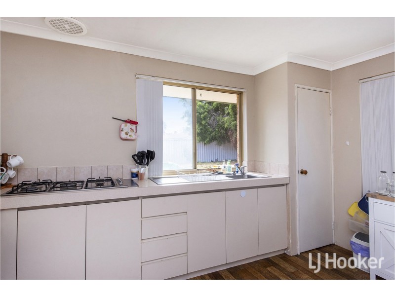 2 Penrith Street, Dudley Park WA 6210