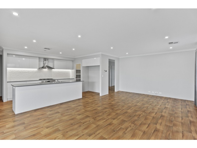 3 Winning Approach, Golden Bay WA 6174