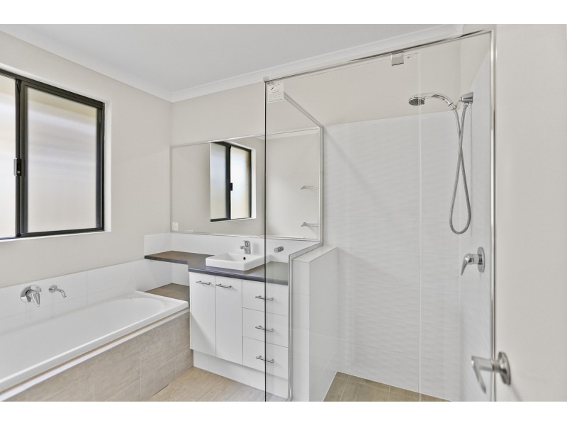 3 Winning Approach, Golden Bay WA 6174