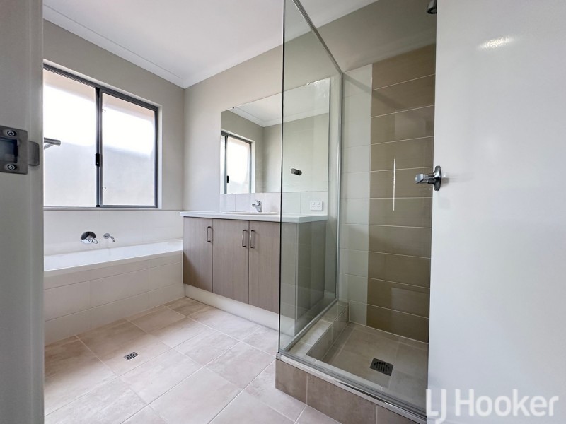 52 Huntington Street, Madora Bay WA 6210