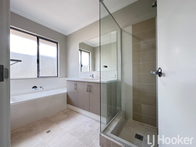 52 Huntington Street, Madora Bay WA 6210