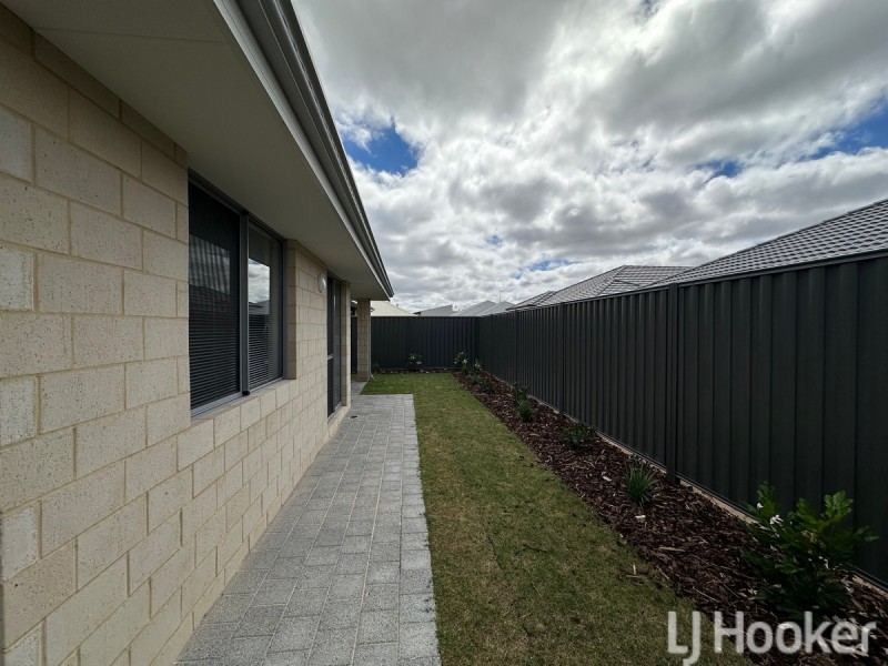 52 Huntington Street, Madora Bay WA 6210