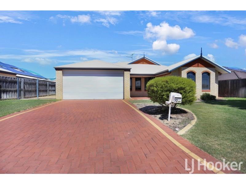 19 Lutea Road, Halls Head WA 6210