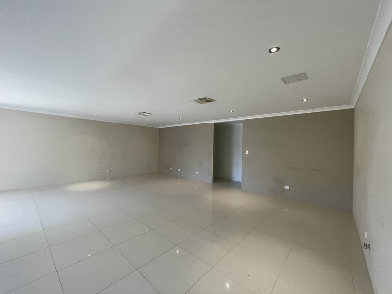 56 Santalum Circus, Halls Head WA 6210