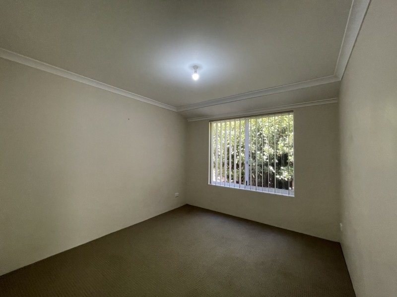 56 Santalum Circus, Halls Head WA 6210
