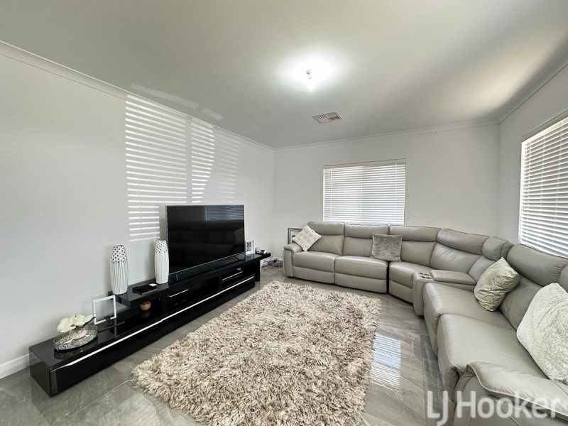 70 Hurlingham Loop, Meadow Springs WA 6210