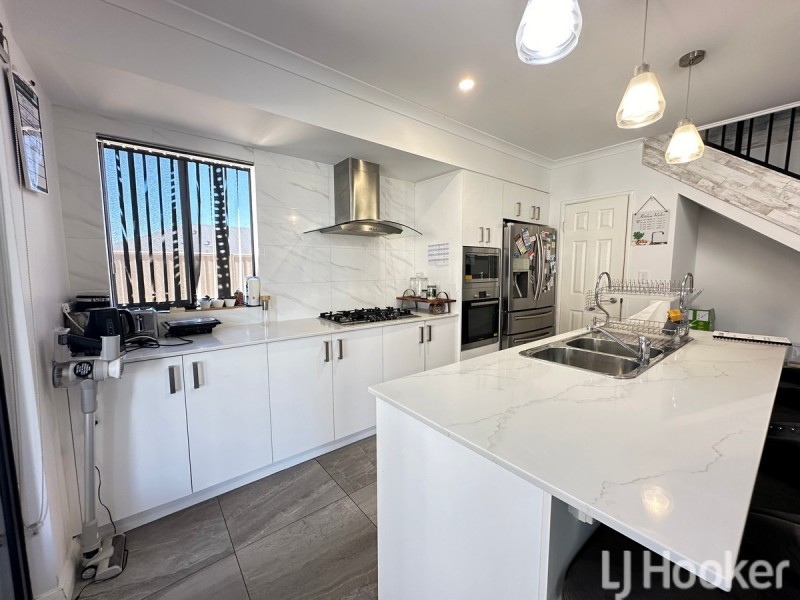 70 Hurlingham Loop, Meadow Springs WA 6210
