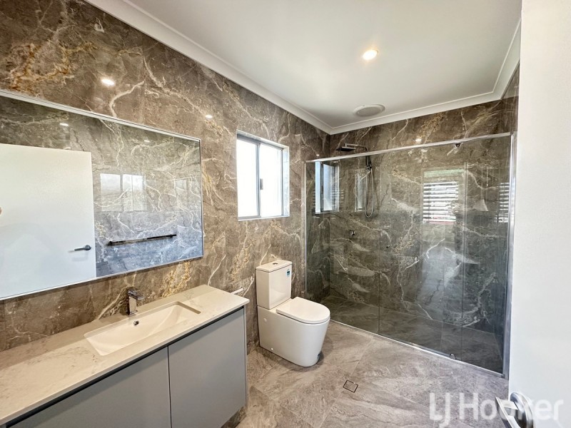 28 Middalya Road, Golden Bay WA 6174