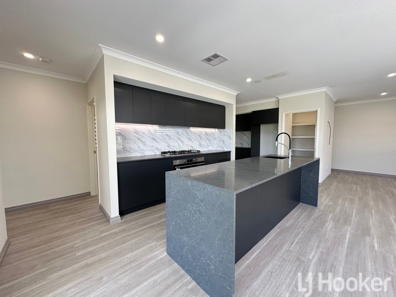 28 Middalya Road, Golden Bay WA 6174