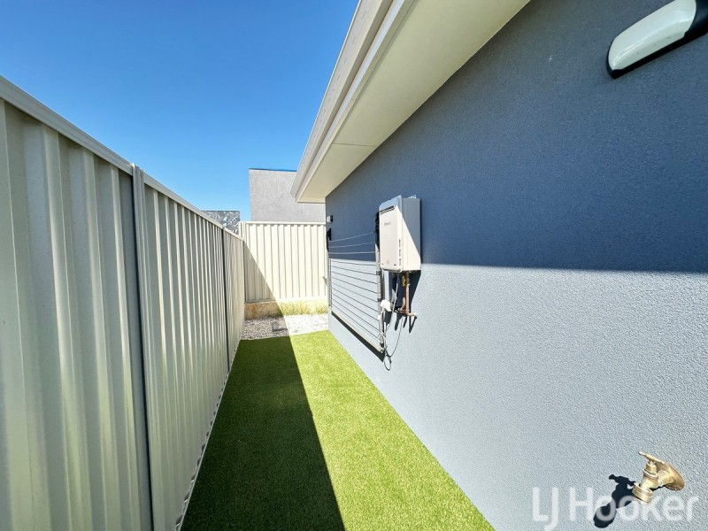 28 Middalya Road, Golden Bay WA 6174