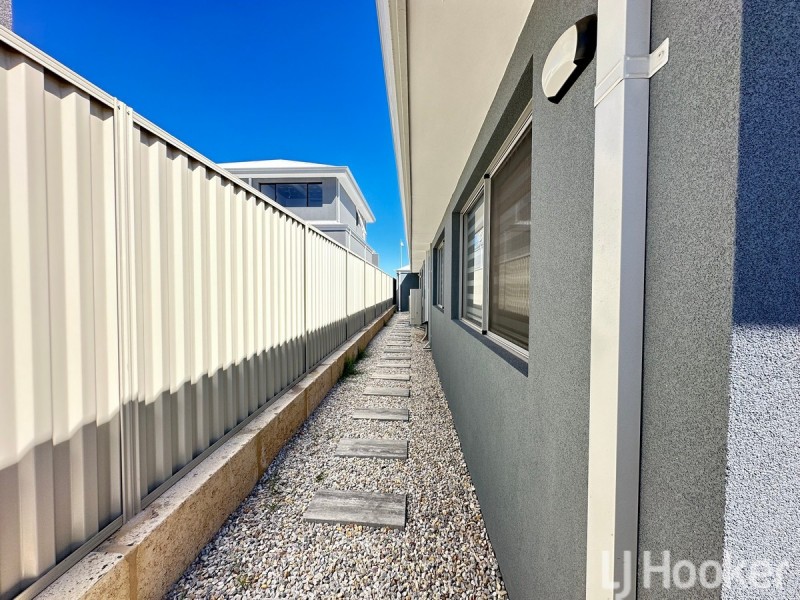 28 Middalya Road, Golden Bay WA 6174