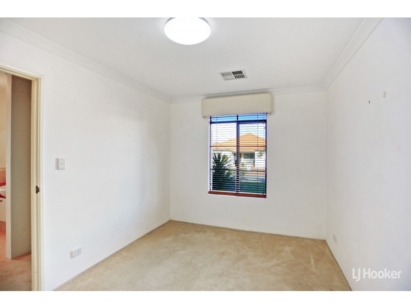 11 Premier Street, Dudley Park WA 6210