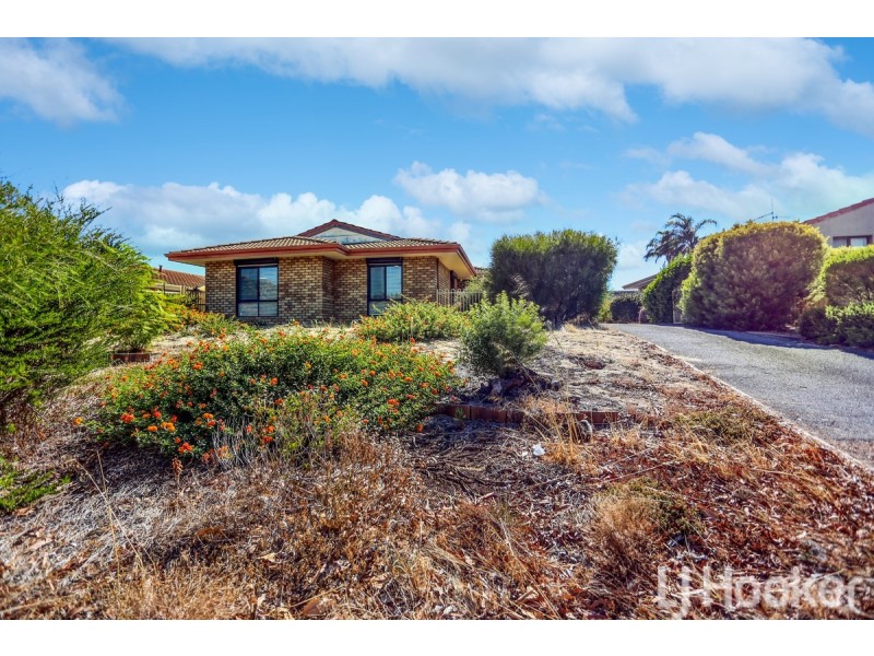 40 Peelwood Parade, Halls Head WA 6210