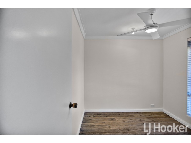 40 Peelwood Parade, Halls Head WA 6210