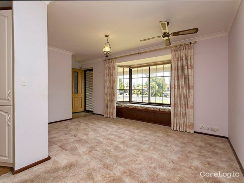 57 Malibu Road, Safety Bay WA 6169