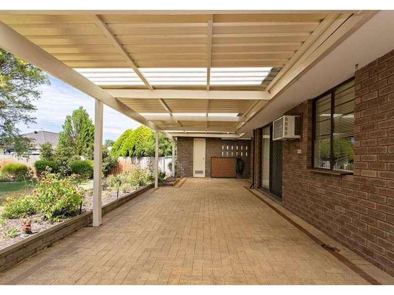 57 Malibu Road, Safety Bay WA 6169