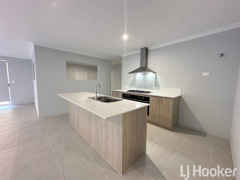 8 Coronado Way, Madora Bay WA 6210