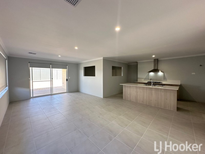 8 Coronado Way, Madora Bay WA 6210