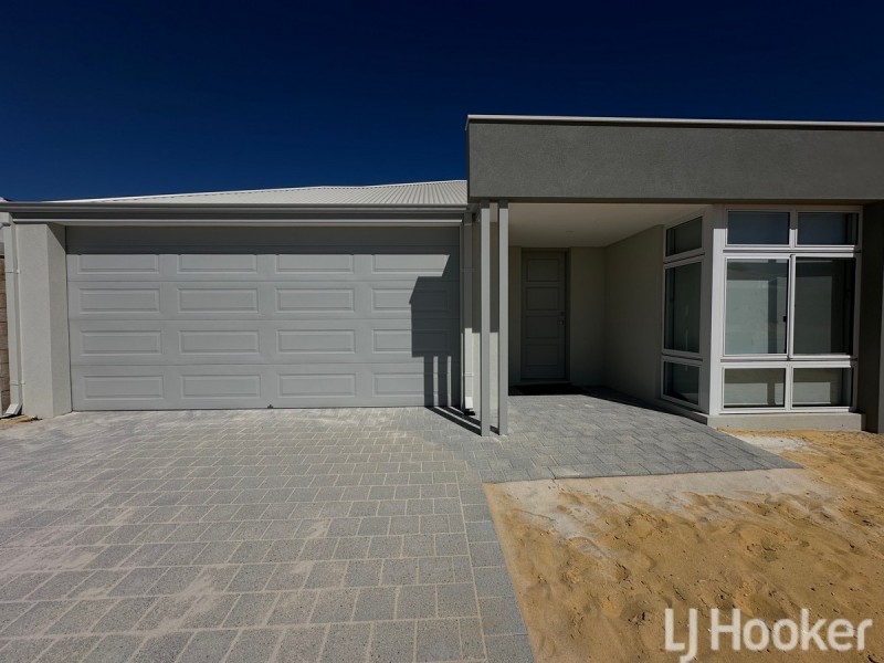 8 Coronado Way, Madora Bay WA 6210