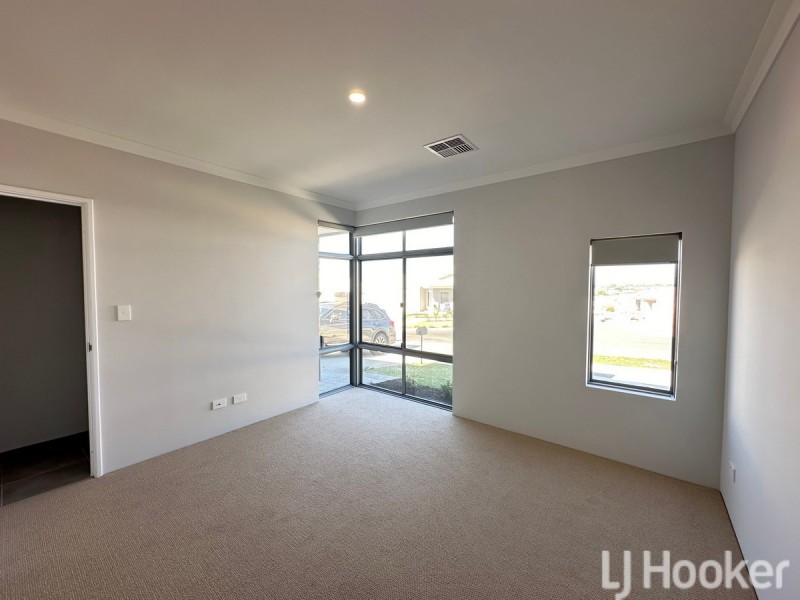 37 Sarasota Loop, Madora Bay WA 6210